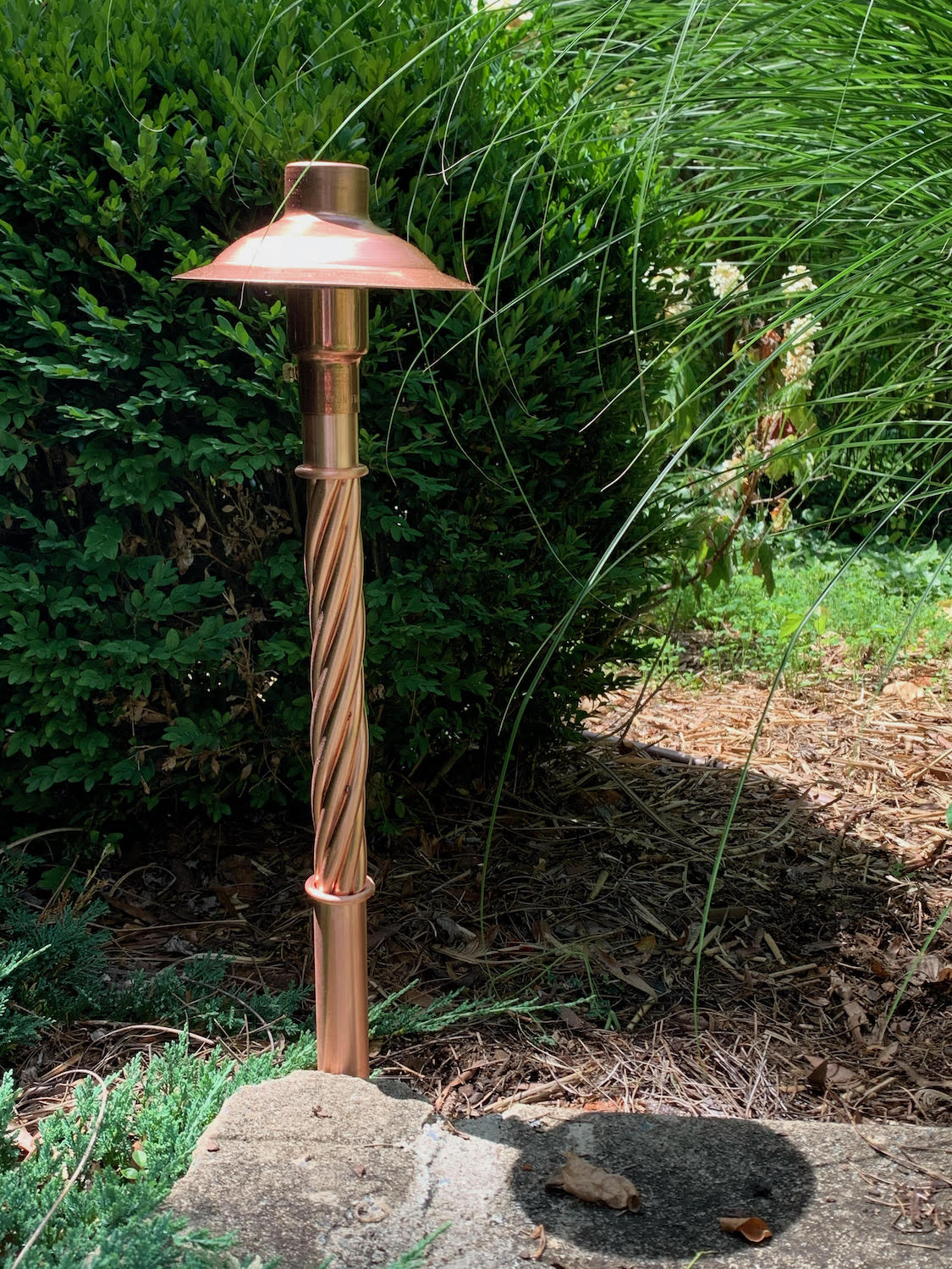 CopperMoon CM.730-10 12V Copper 9" Path Light Top, 20" Twisted Rope Stem With Stake - Seginus Lighting